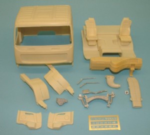 MG 1/24 VOLVO FM-9 / FM-12 環